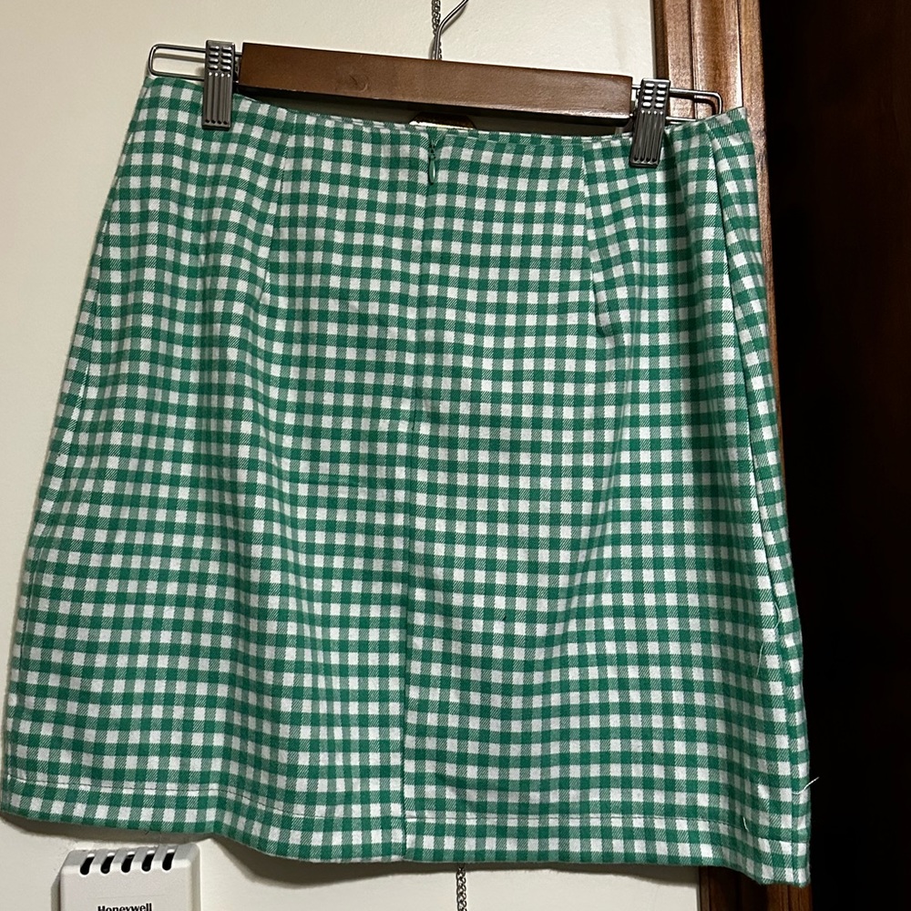 LOVE ON A HANGER | green plaid skirt